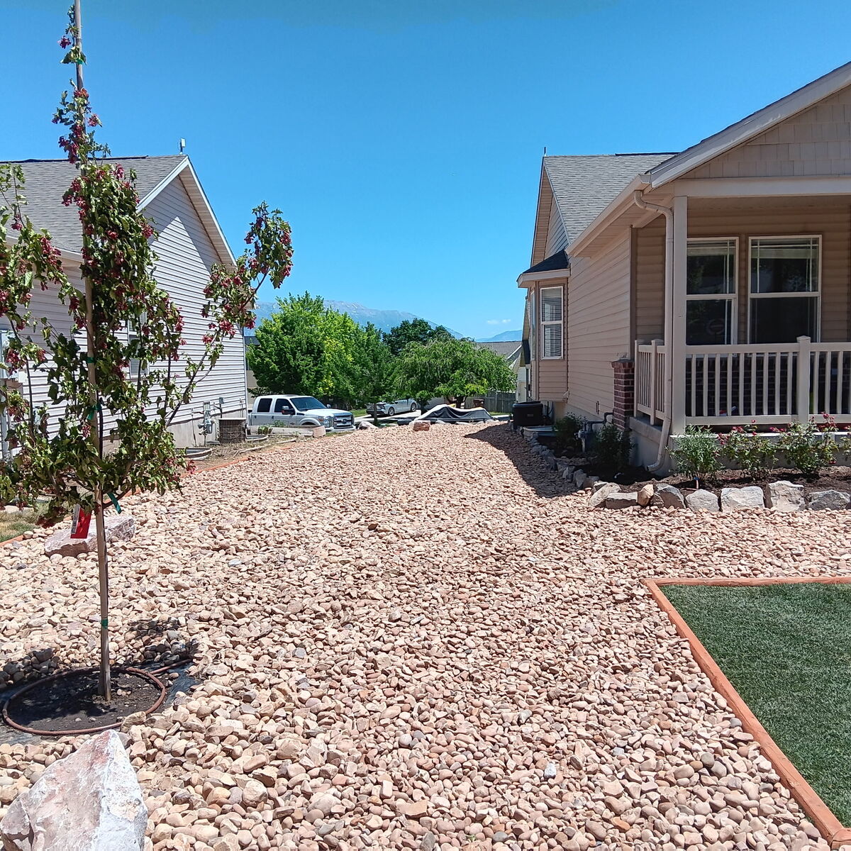 Landscape contractor Sod Sprinklers Gravel Pavers