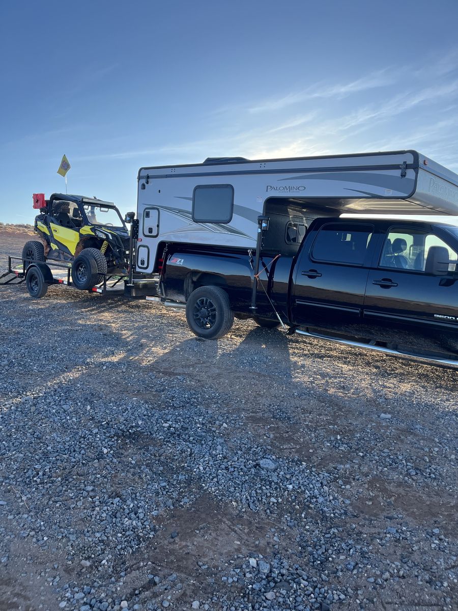 2019 Palomino Cabover Camper