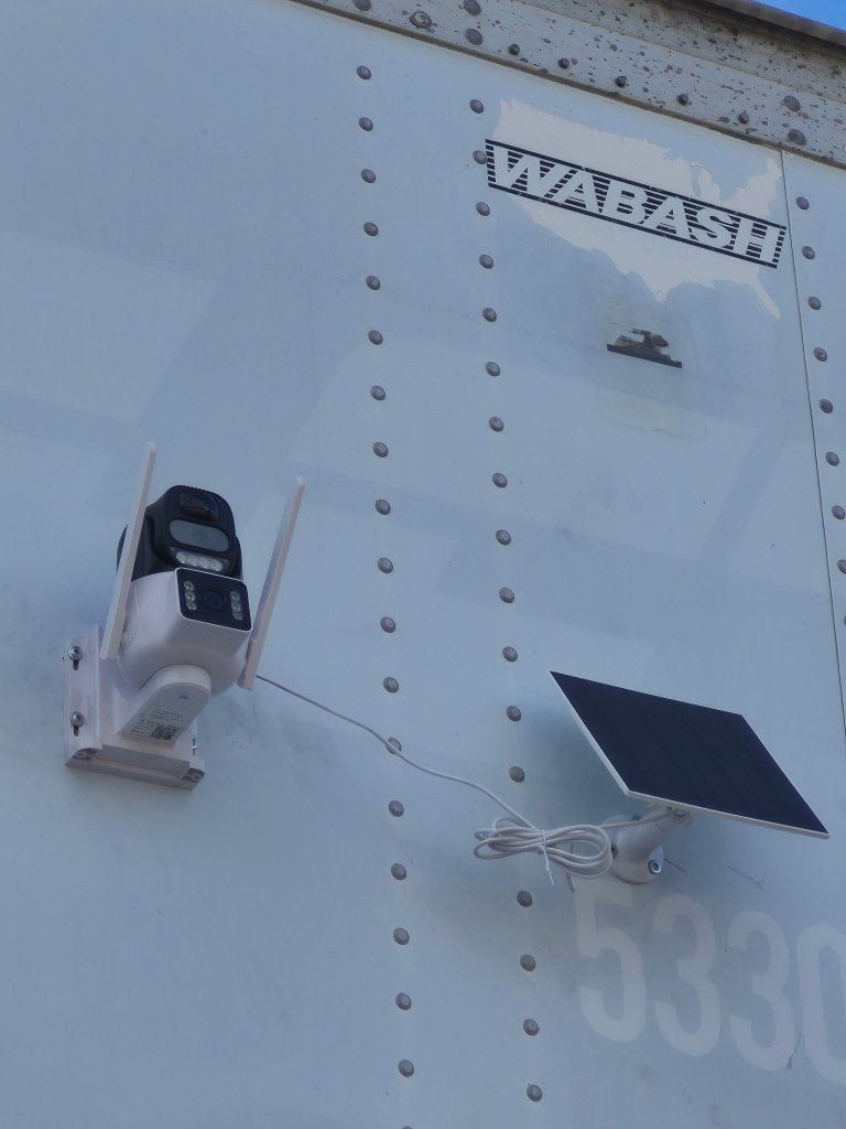 Main image 3