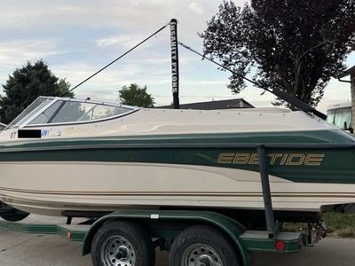 21 foot 1999 Ebbtide 2100 Mystique Speed Boat with Metalcraft trailer