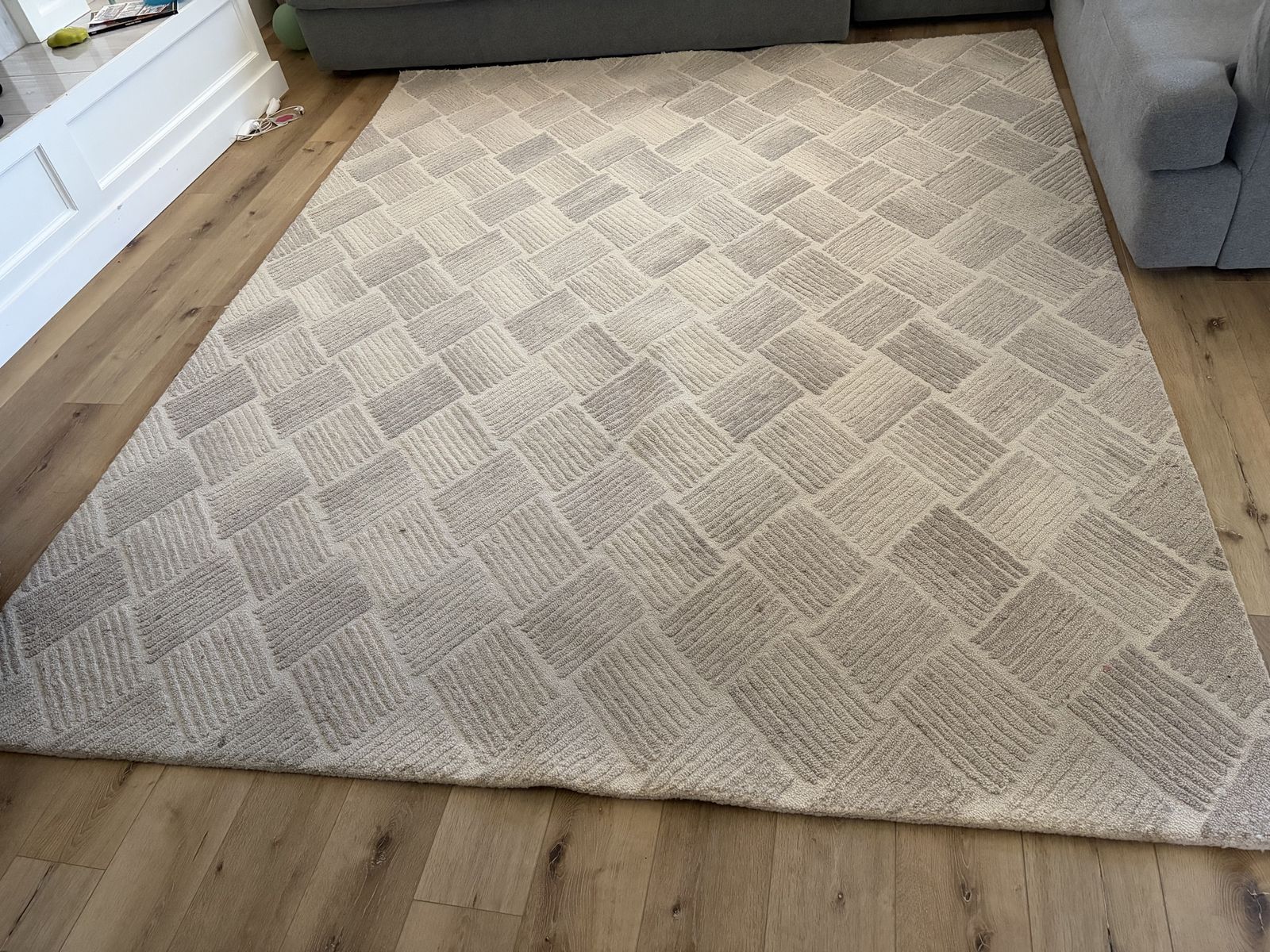 8x10 Neutral Geometric Area Rug with Basketweave Textured Pattern