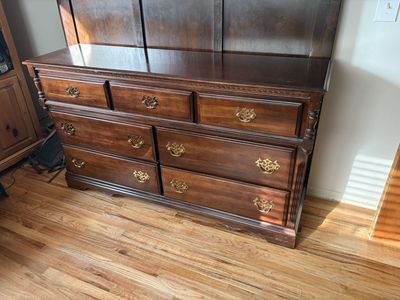 Dresser