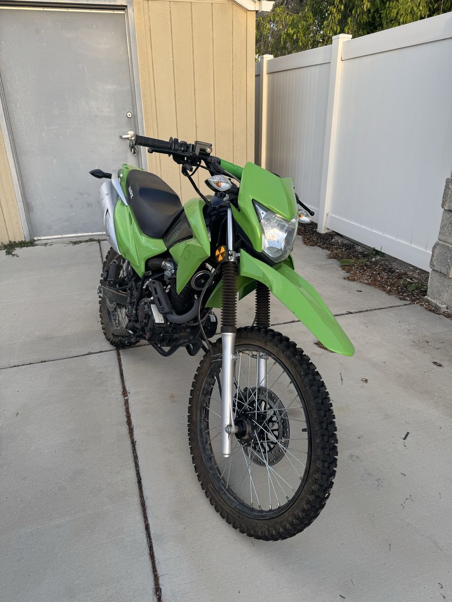 Hawk 250 Dirt bike