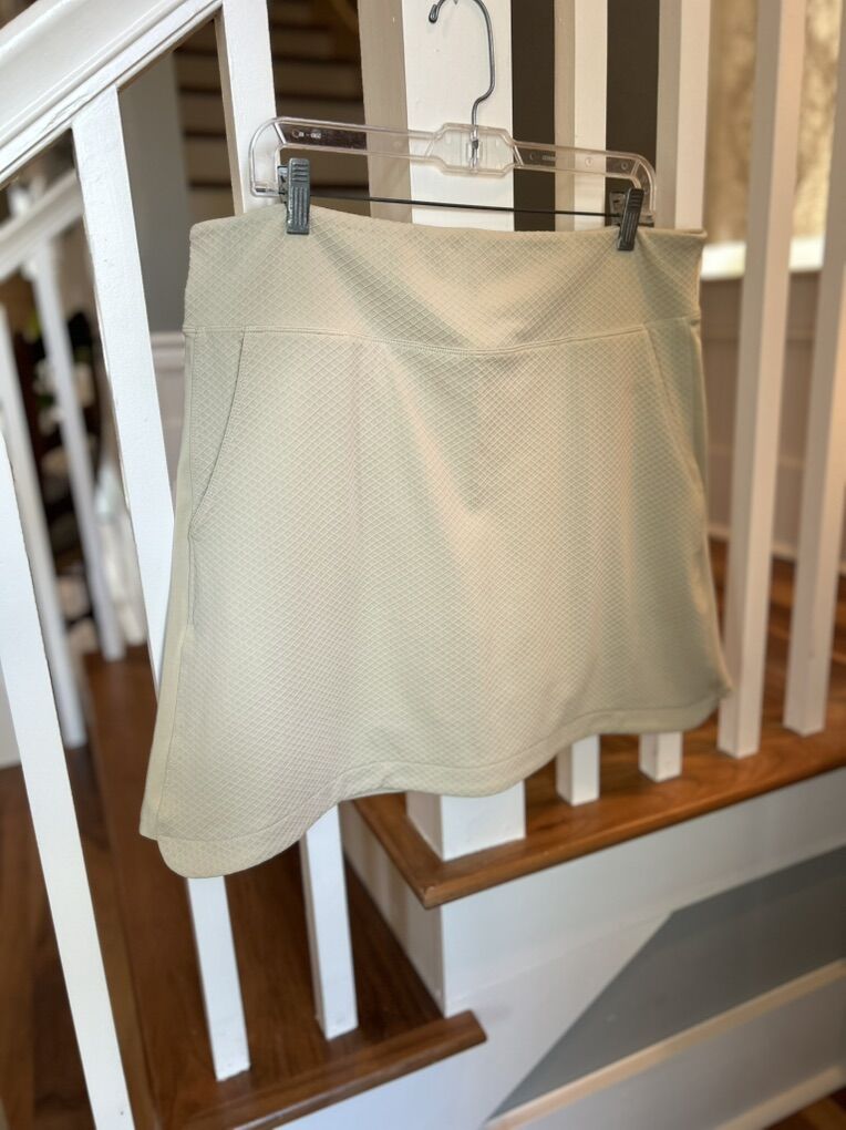 Nancy Lopez Pale Yellow Golf Skirt XL