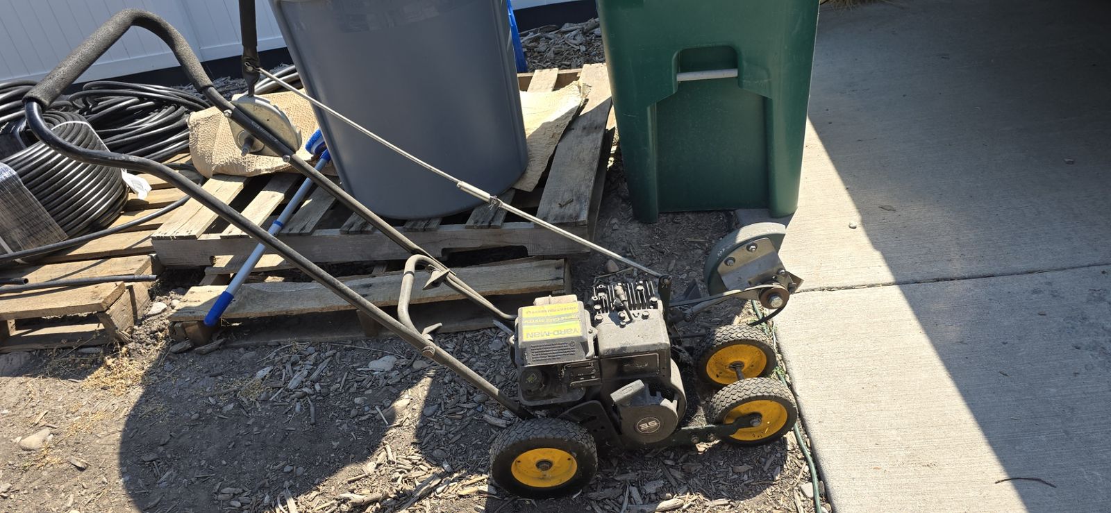 Yard-Man 3.5 Horsepower Gas Edger