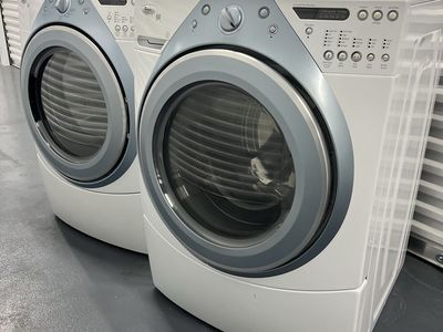 Washer and Dryer - Whirlpool Duet