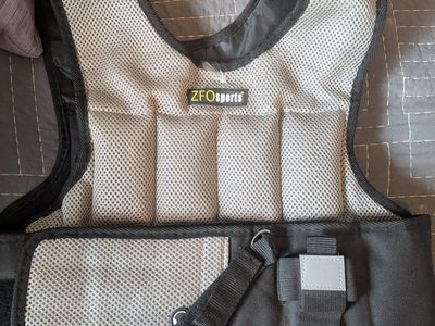 ZFOsports Adjustable Weighted Vest 20lb Gray/Black Exercise Fitness Strength Training