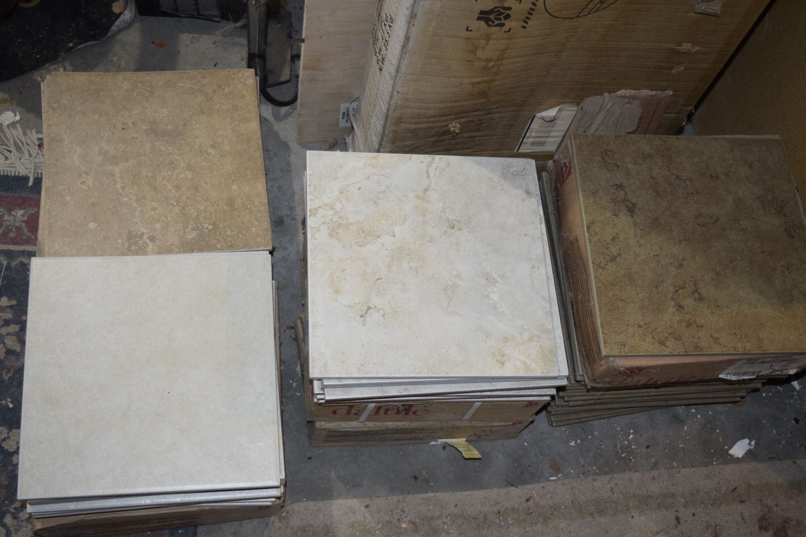 Dal Tile 12 x 12 Ceramic Floor Tile New 109 Pieces