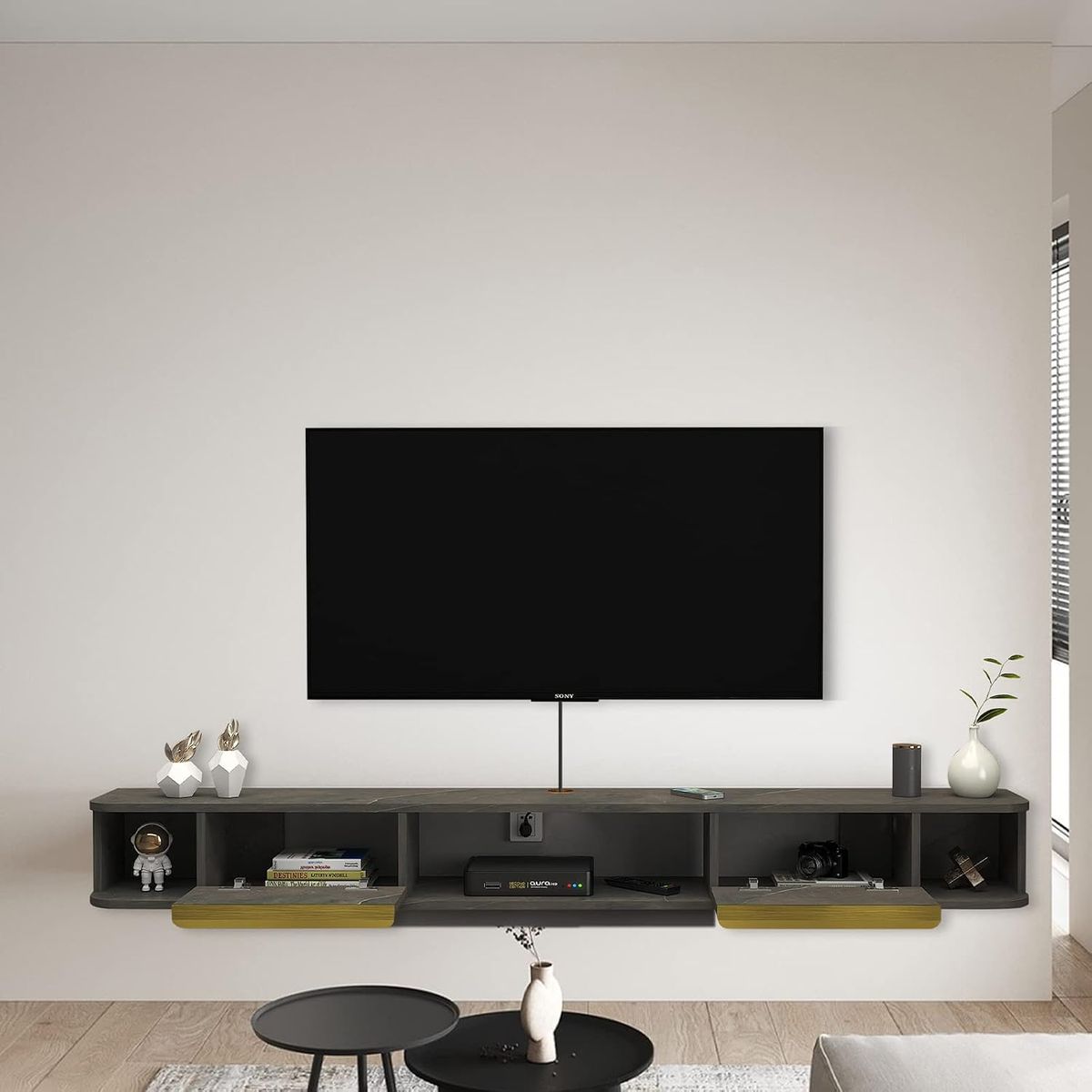 Main image 6
