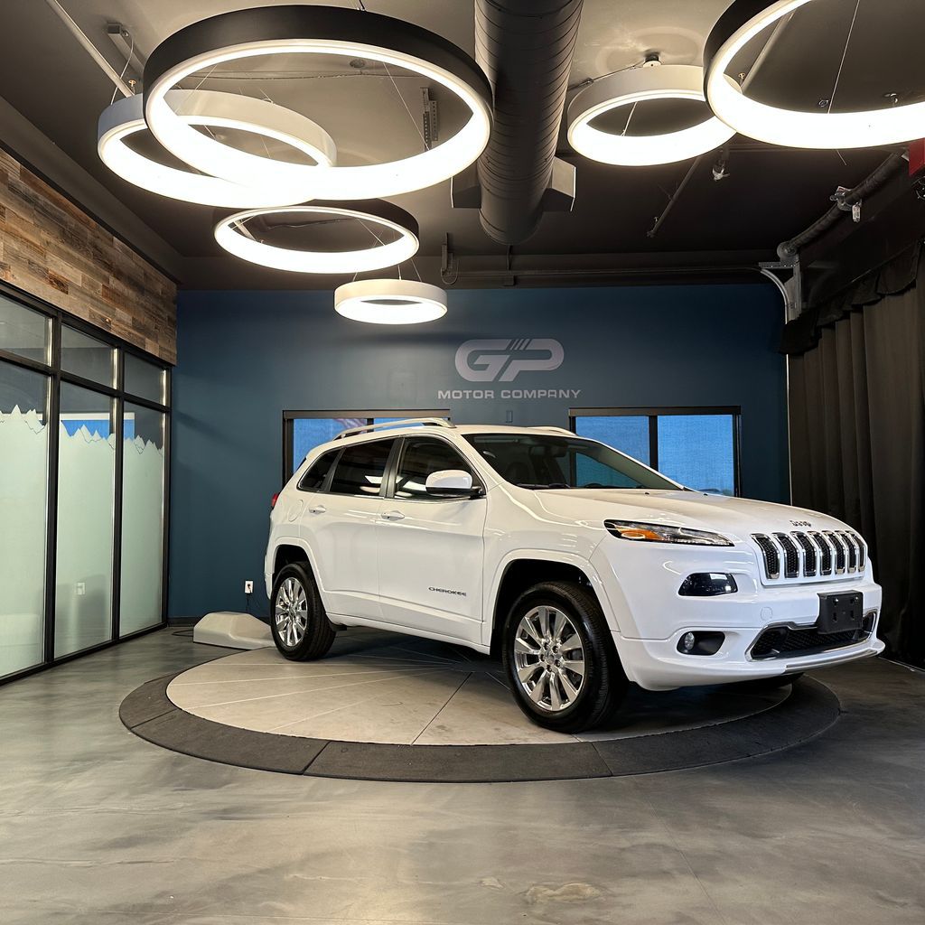 2016 Jeep Cherokee Overland