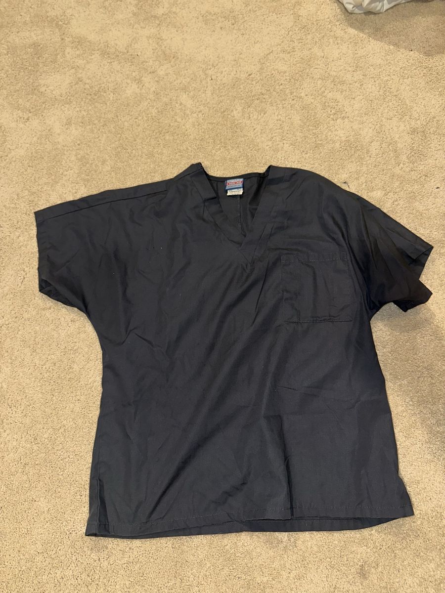 Cherokee Workwear Short Sleeve V-Neck Scrub Top Black Size M