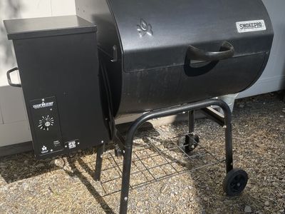 Camp Chef SmokePro Pellet Grill and Smoker