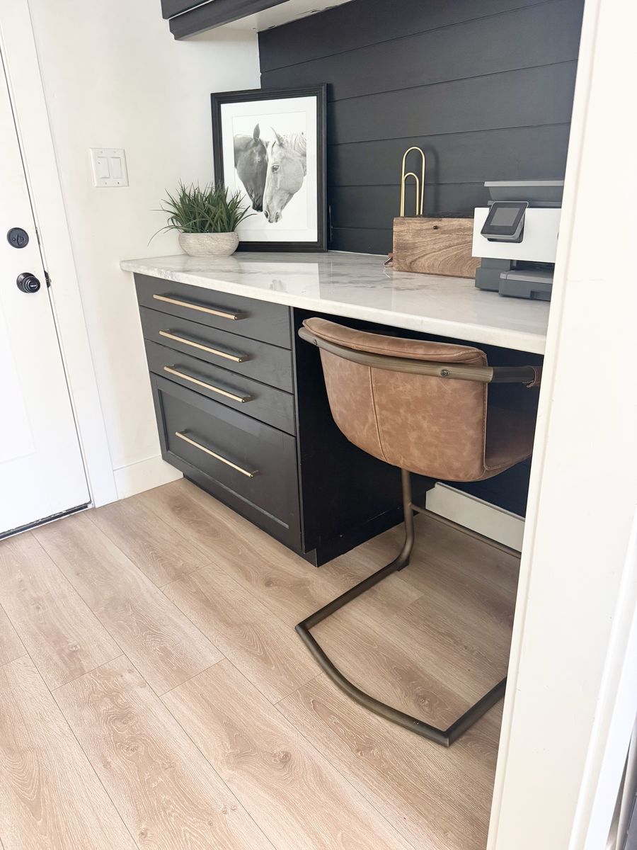 High End | Modern | Contemporary | Minimalist | Style | Bar Stool | Barstool | Seat | Chair | Seating