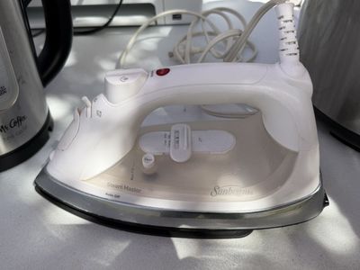 Sunbeam Steam Master Iron