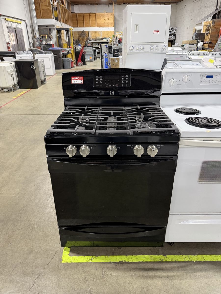 Kenmore Elite Black Gas Range with 5 Burners & Self-Cleaning Oven