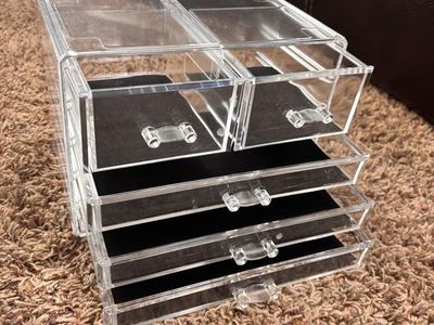beauty organizer. i used it for nail tools and bit holder