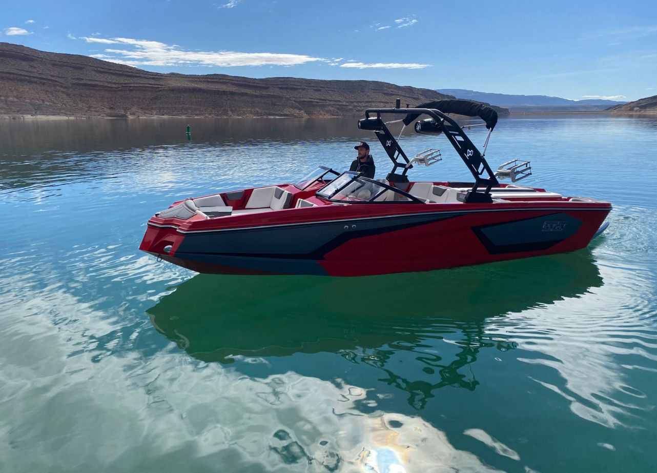 Heyday Wake Surf Boats