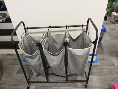 Rolling Laundry Sorter Cart with 3 Removable Fabric Bags
