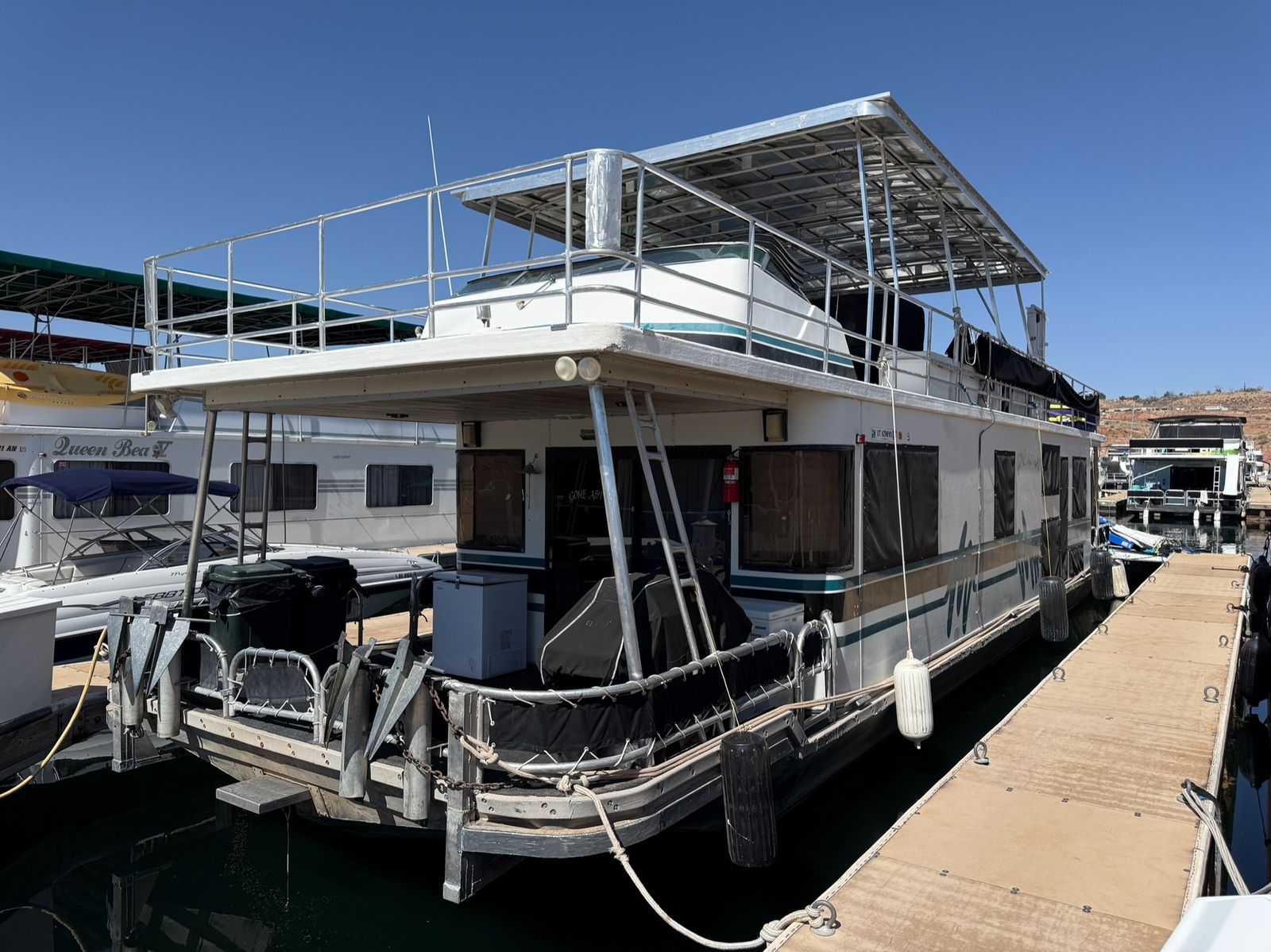 2 Week houseboat Share. Wahweap slip house boat.