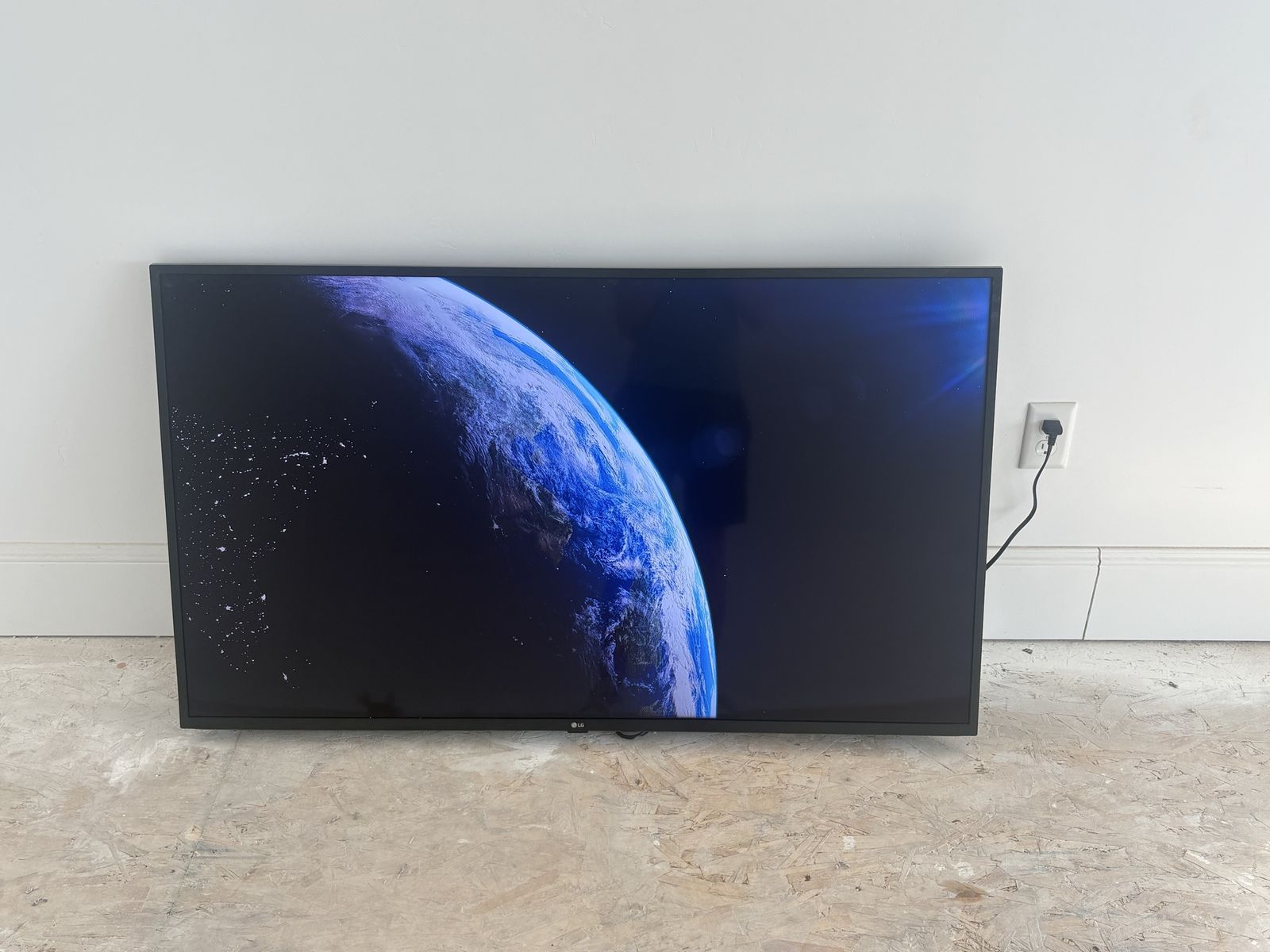 LG TV 55 Inch