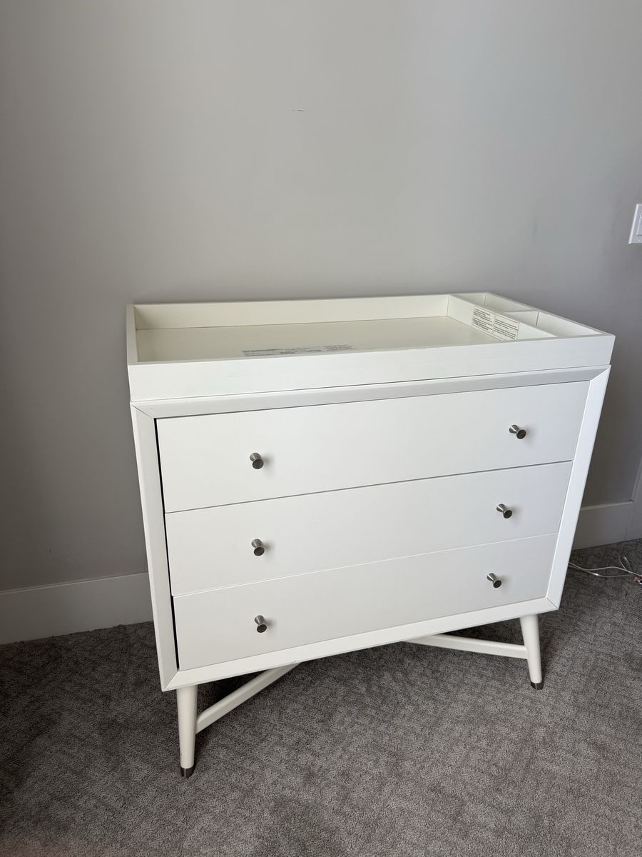 Main image 6