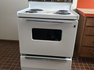 GE White Electric Range Stove Oven with 4 Burners and Storage Drawer
