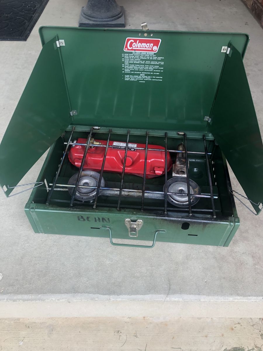 COLEMAN GAS STOVY