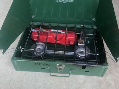 COLEMAN GAS STOVY