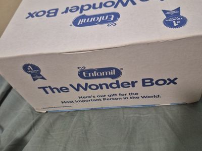 Enfamil The Wonder Box Baby Sample Gift Set