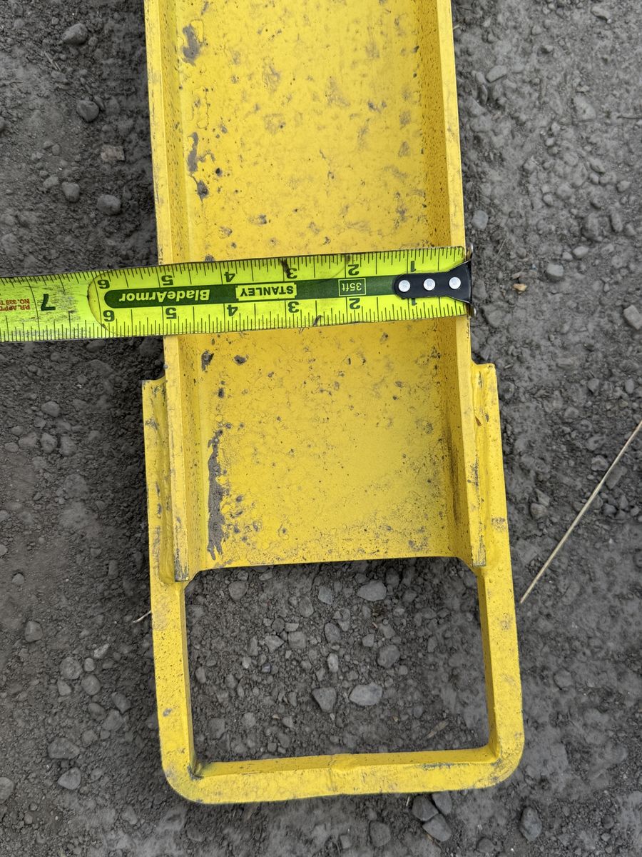 Main image 7