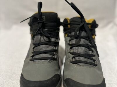 Salomon Youth Size 4 Gray/Black Wtrprf Hiking Boot