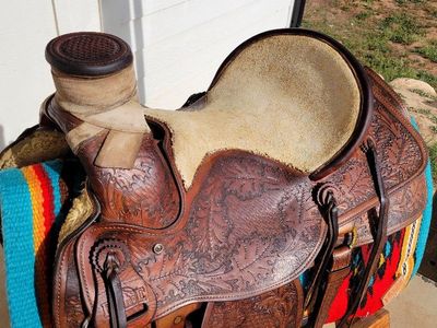 Wade Saddle and Pad