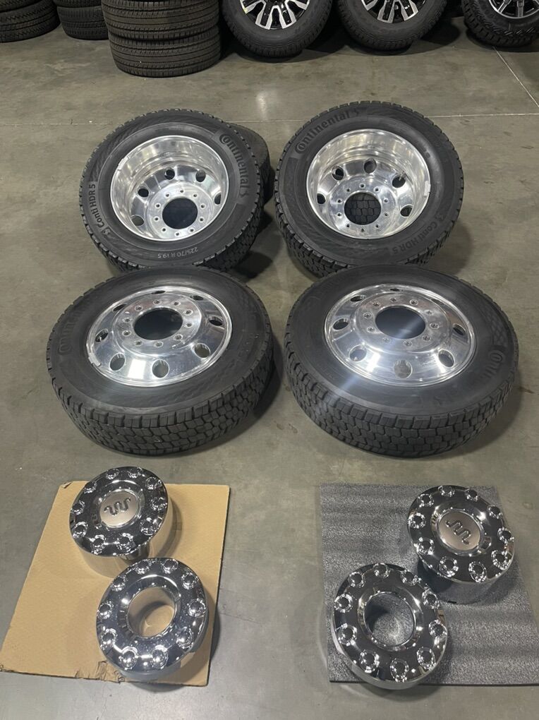 Ford F-450 King Ranch Dually Wheels 19.5