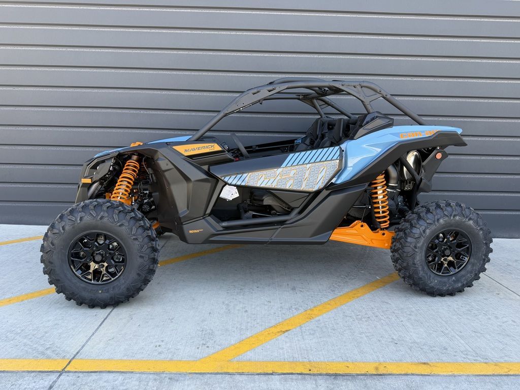 2026 Can-Am® Maverick X3 RS Turbo RR Scandi Blue & Orange Crush
