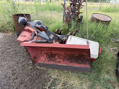 Boss V plow snow plow