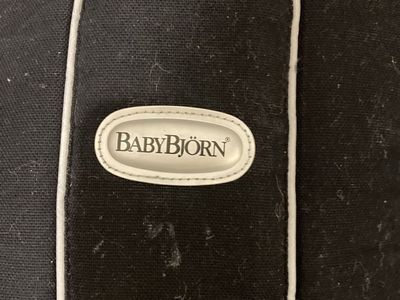 BabyBjörn Original Baby Carrier - Black/White with Adjustable Straps