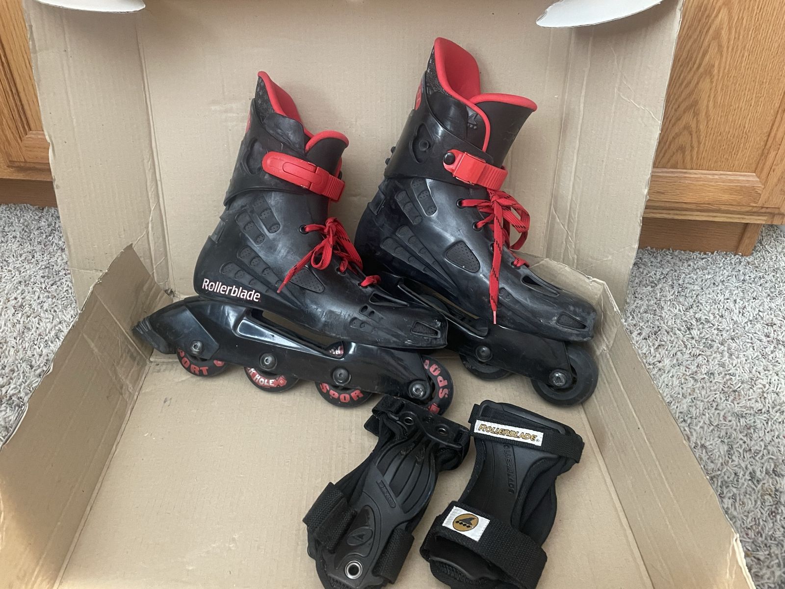 Rollerblade Macroblade Men’s Inline Skates