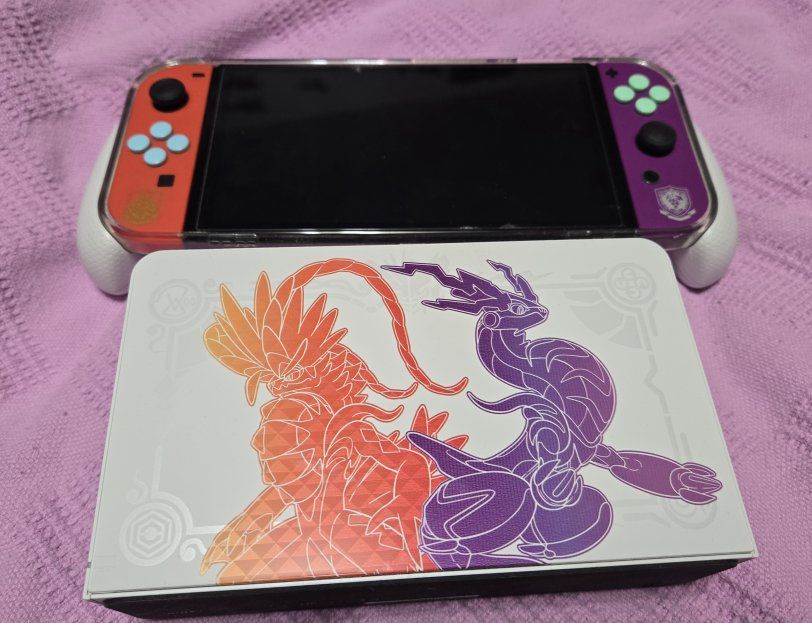 OLED switch, pokemon scarlet and violet.