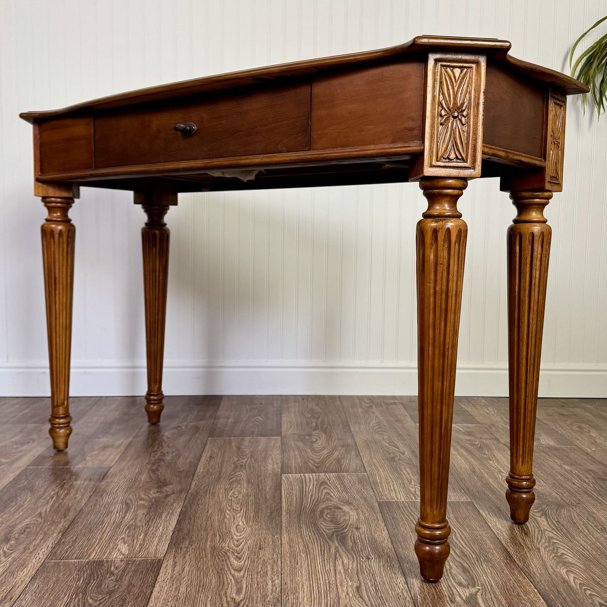 Vintage Federal-Style Console / Entryway Table