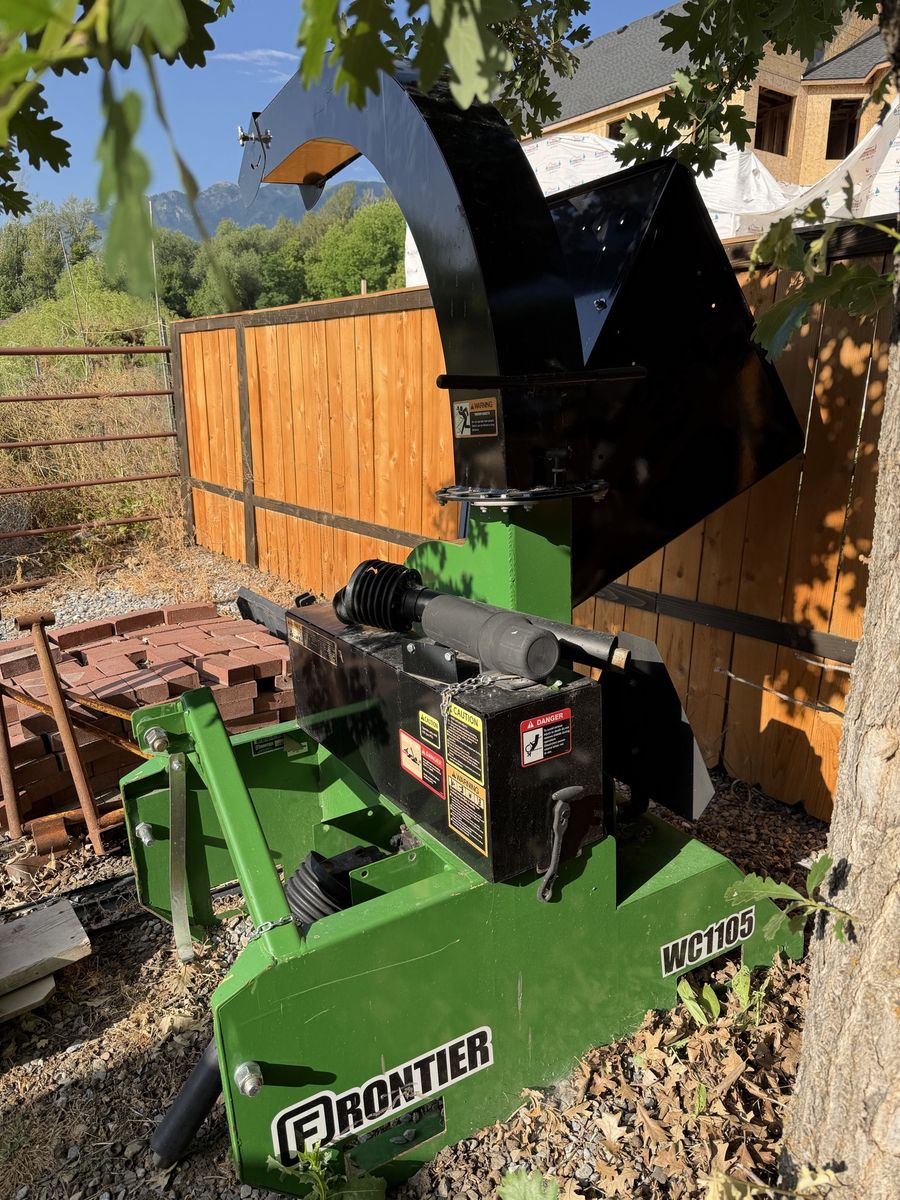 Frontier WC1105 chipper shredder 3 point for tractor