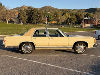 1986 FORD CROWN VICTORIA Crown Victoria