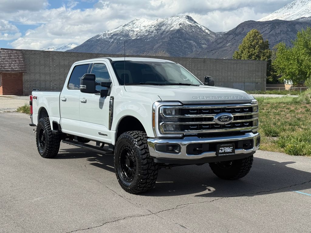 2025 Ford F-350 Super Duty Lariat