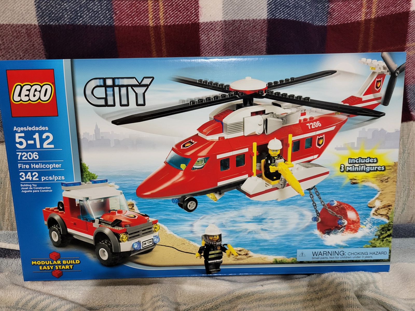 LEGO CITY FIRE HELICOPTER   2010 ISSUE