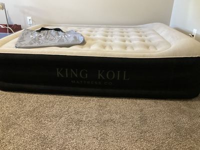Like NEW KING KOIL air bed 13 “