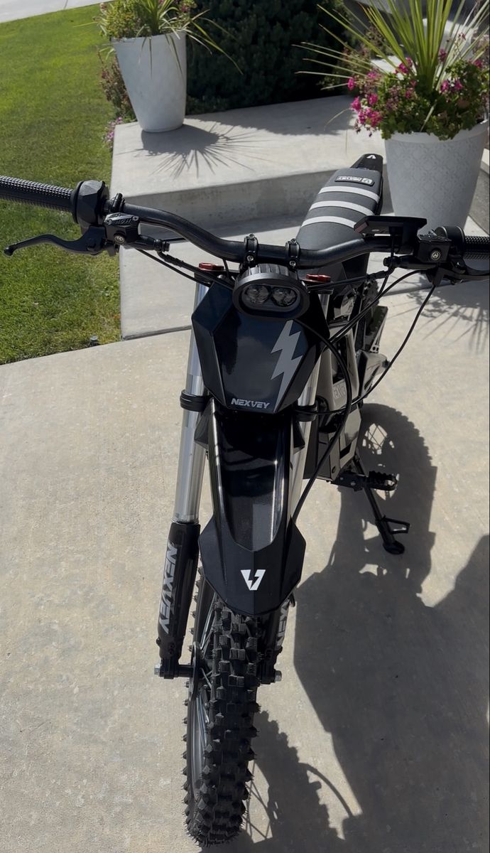Nexvey Electric Dirt Bike Black Off-Road Motorcycle