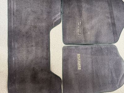 Isuzu Trooper Floor Mats