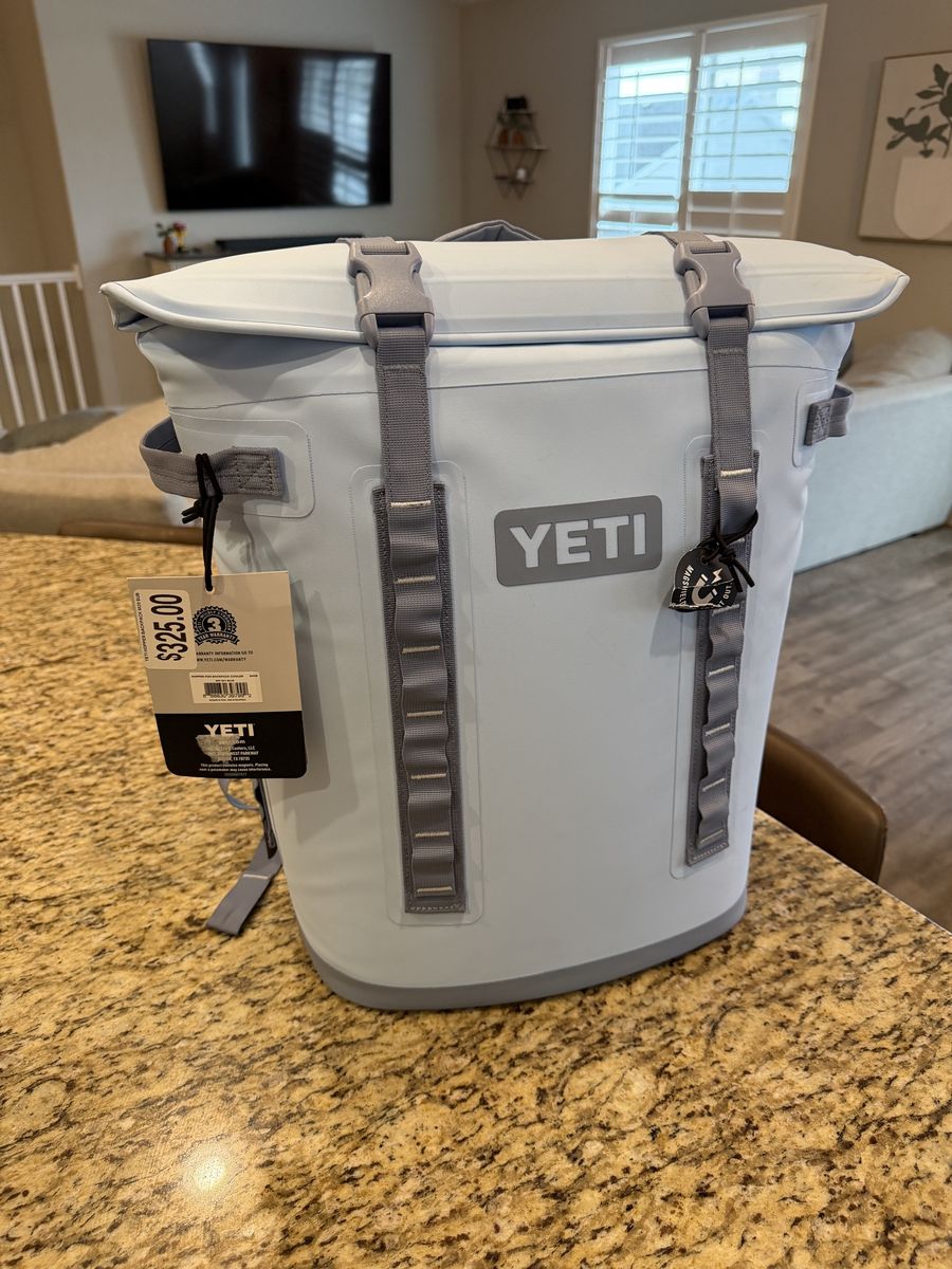 Brand New YETI Hopper M20 Soft Cooler – Big Sky Blue
