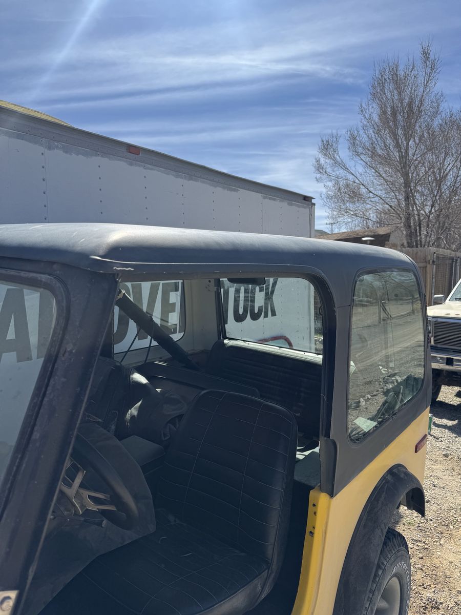 Jeep YJ factory hard top