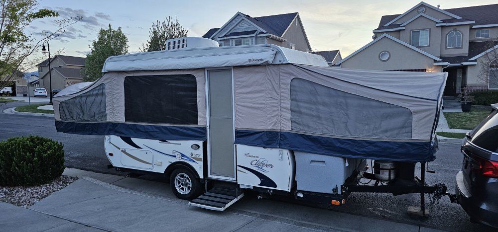 2012 Coachmen Clipper Classic 1285SST