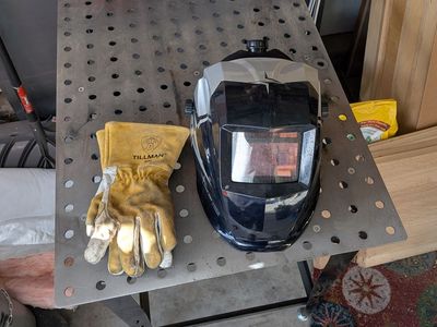 Böhler Guardian62 Welding Helmet & Tillman 50L Leather Gloves Set